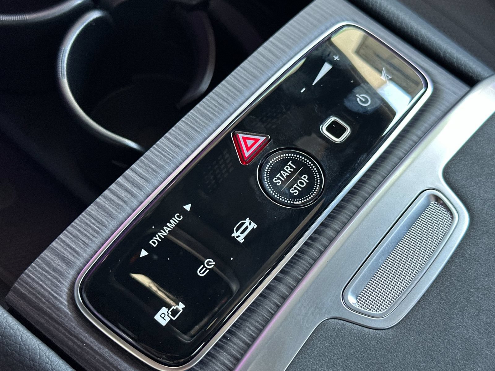 New 2026 Mercedes-Benz EQS 400 4MATIC SUV image 25