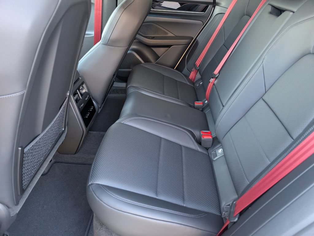 New 2025 Porsche Macan 4S Electric AWD/4WD image 27