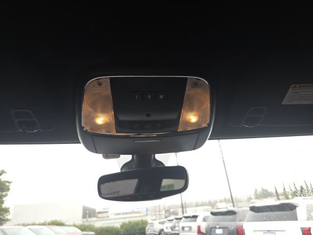 Used 2020 Jeep Grand Cherokee Altitude AWD/4WD image 18