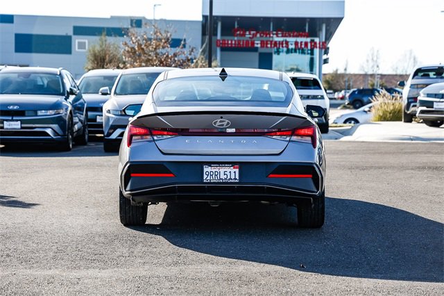 Certified 2025 Hyundai Elantra Sport image 4