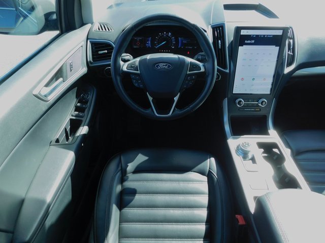 Used 2023 Ford Edge SEL image 13