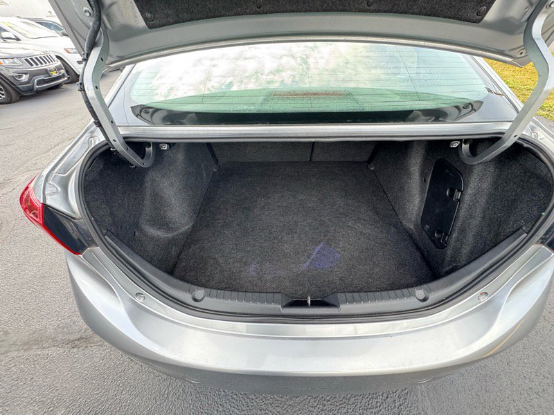 Used 2014 MAZDA MAZDA3 i Grand Touring image 14