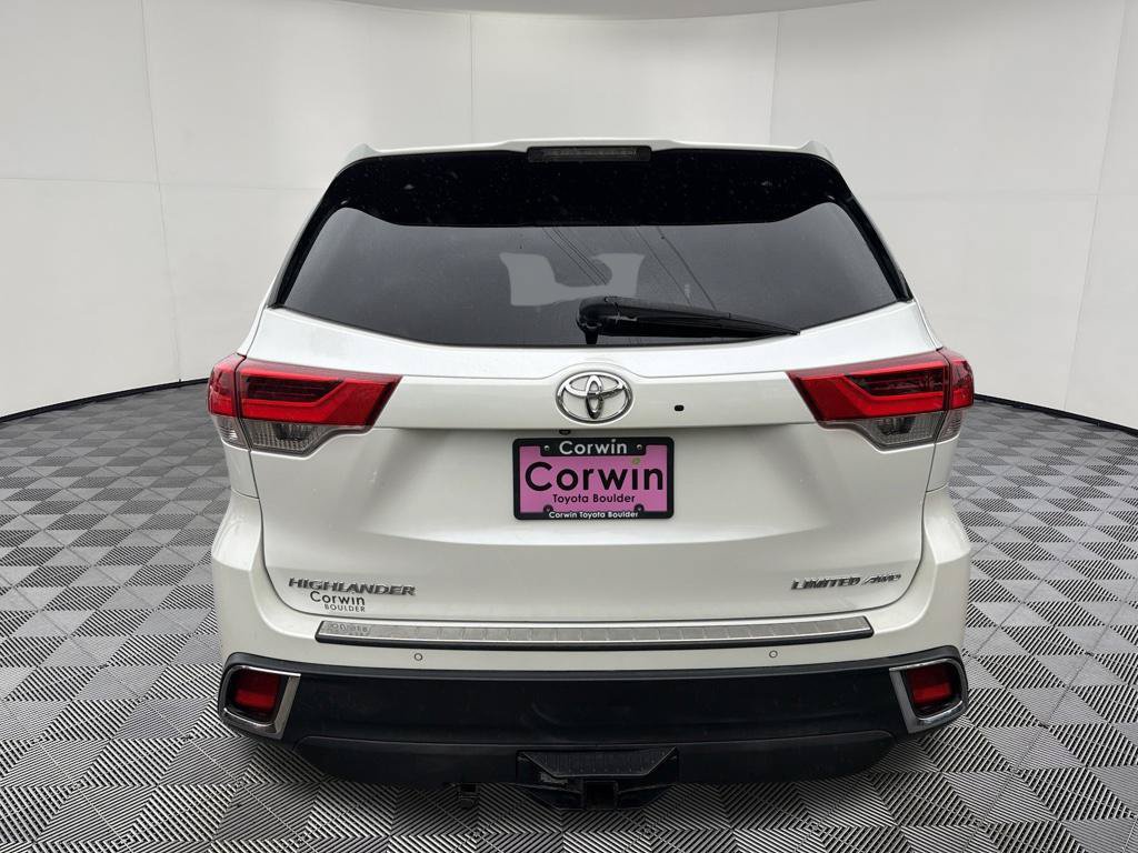 Used 2018 Toyota Highlander Limited AWD/4WD image 6