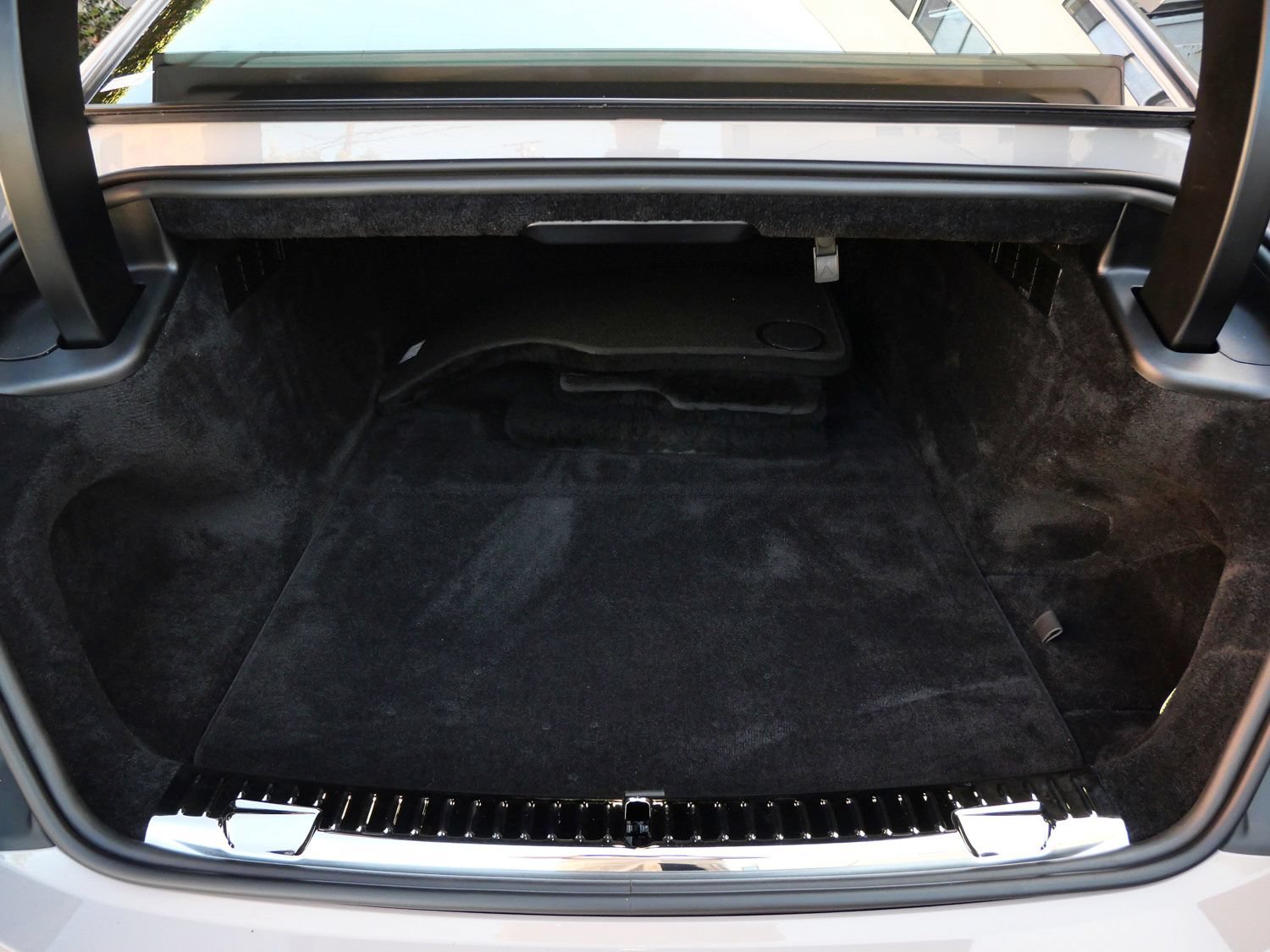 Used 2024 Rolls-Royce Spectre w/ Leather Finishing Pack AWD/4WD image 27