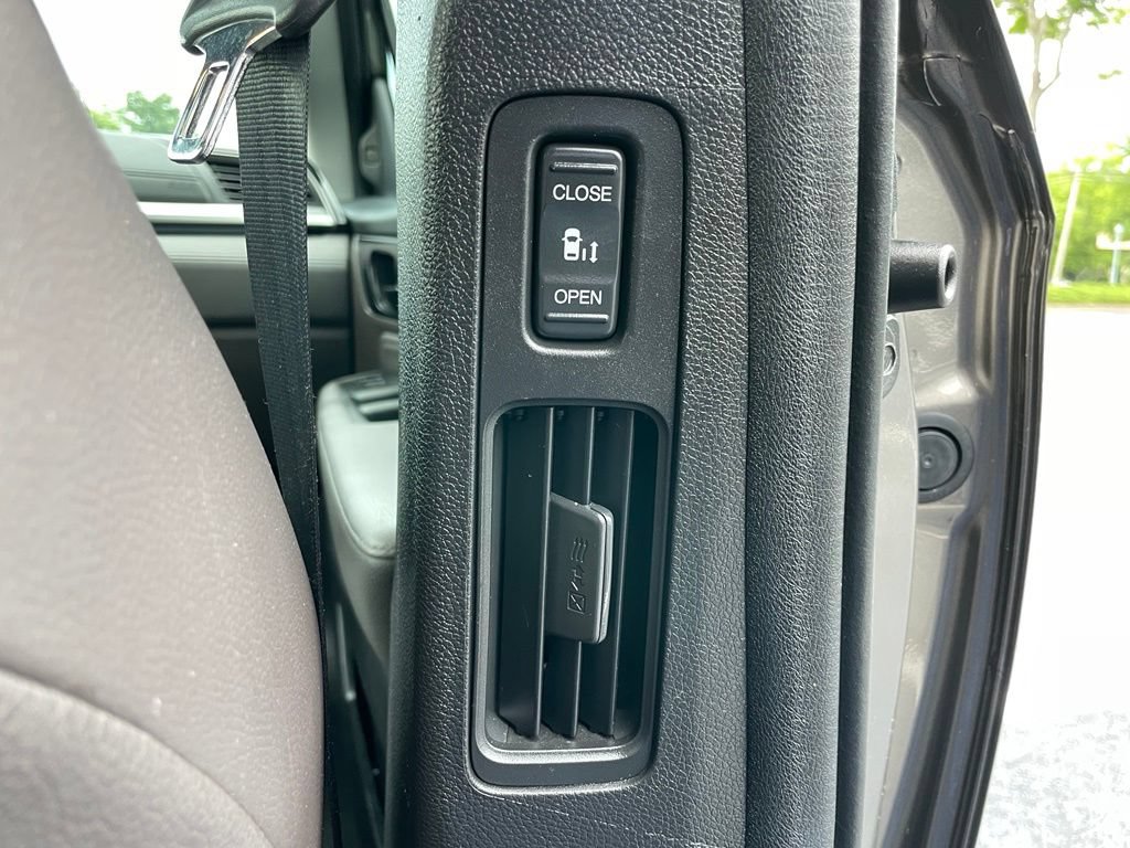 Certified 2019 Honda Odyssey Elite image 39