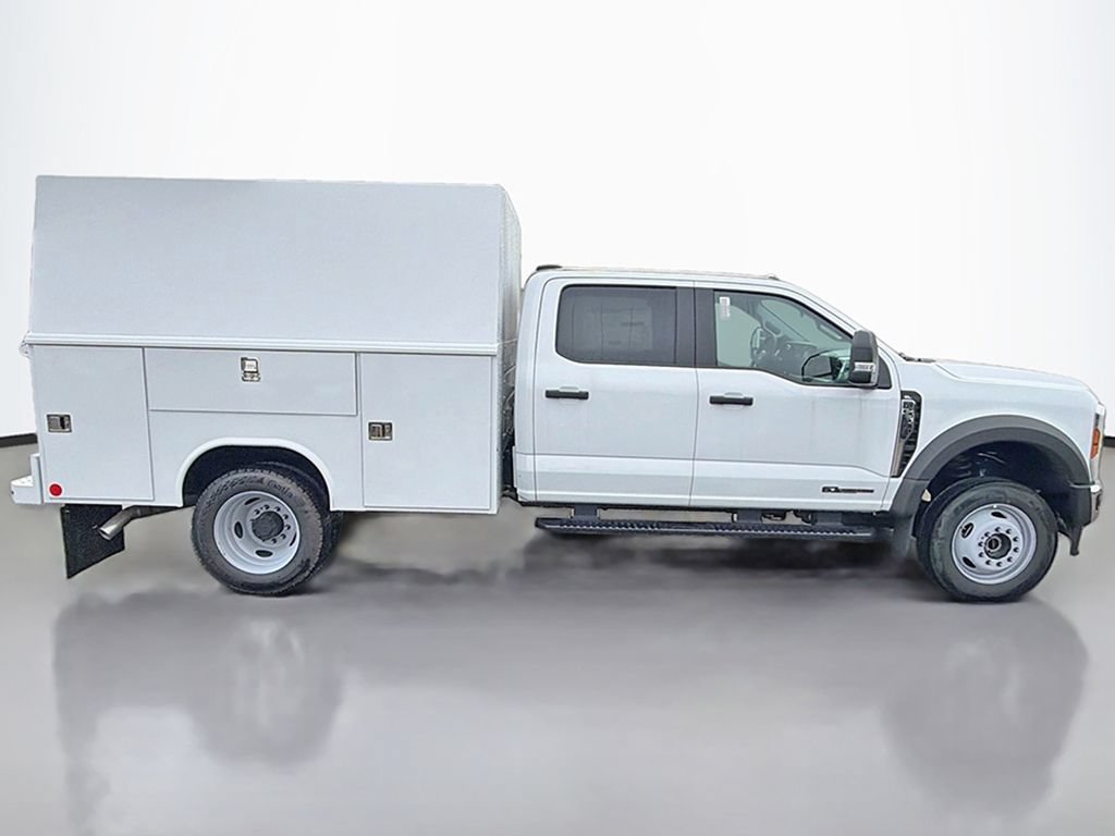 New 2026 Ford F550 4x4 Crew Cab image 11