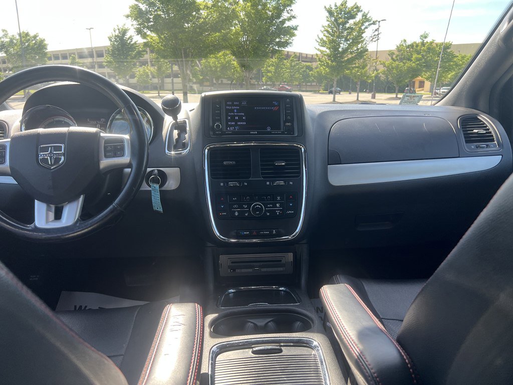 Used 2019 Dodge Grand Caravan GT FWD image 16