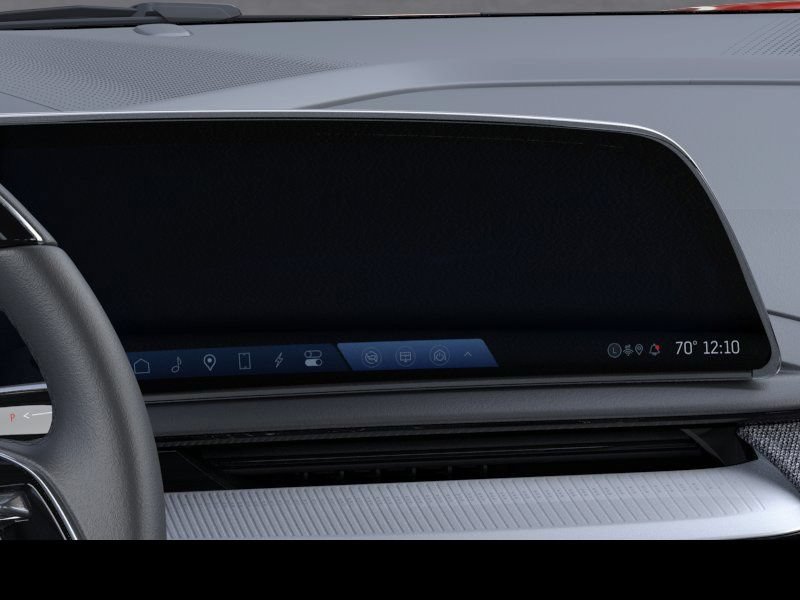 Certified 2026 Cadillac Optiq Luxury 2 w/ LPO, Floor Liner Package AWD/4WD image 21