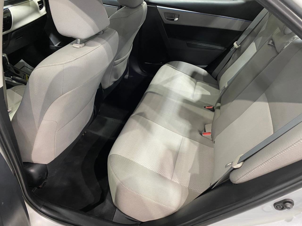 Used 2015 Toyota Corolla LE image 17