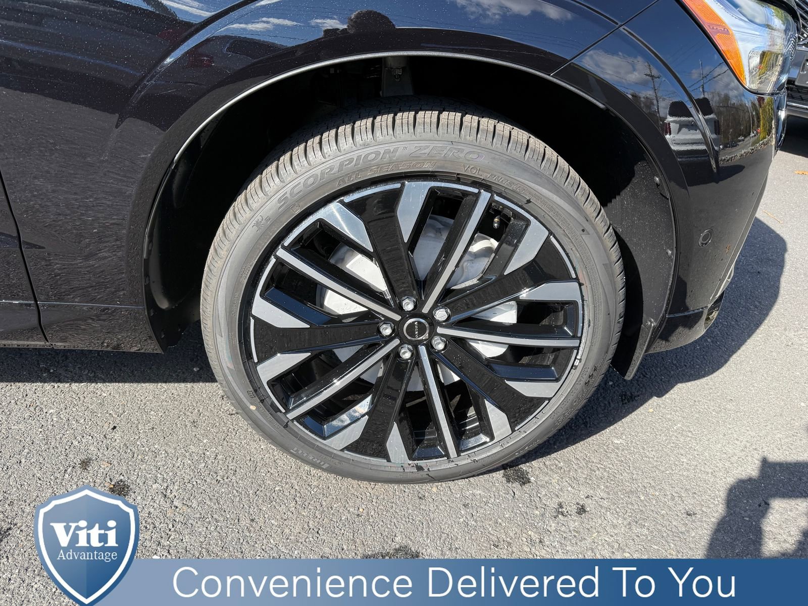 New 2026 Volvo XC60 B5 Ultra w/ Protection Package Premier image 10