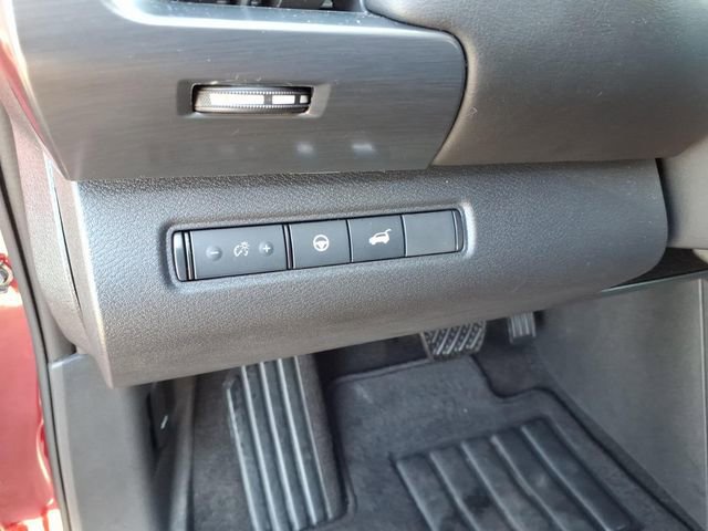 Used 2024 Nissan Pathfinder SL w/ Cargo Package image 12