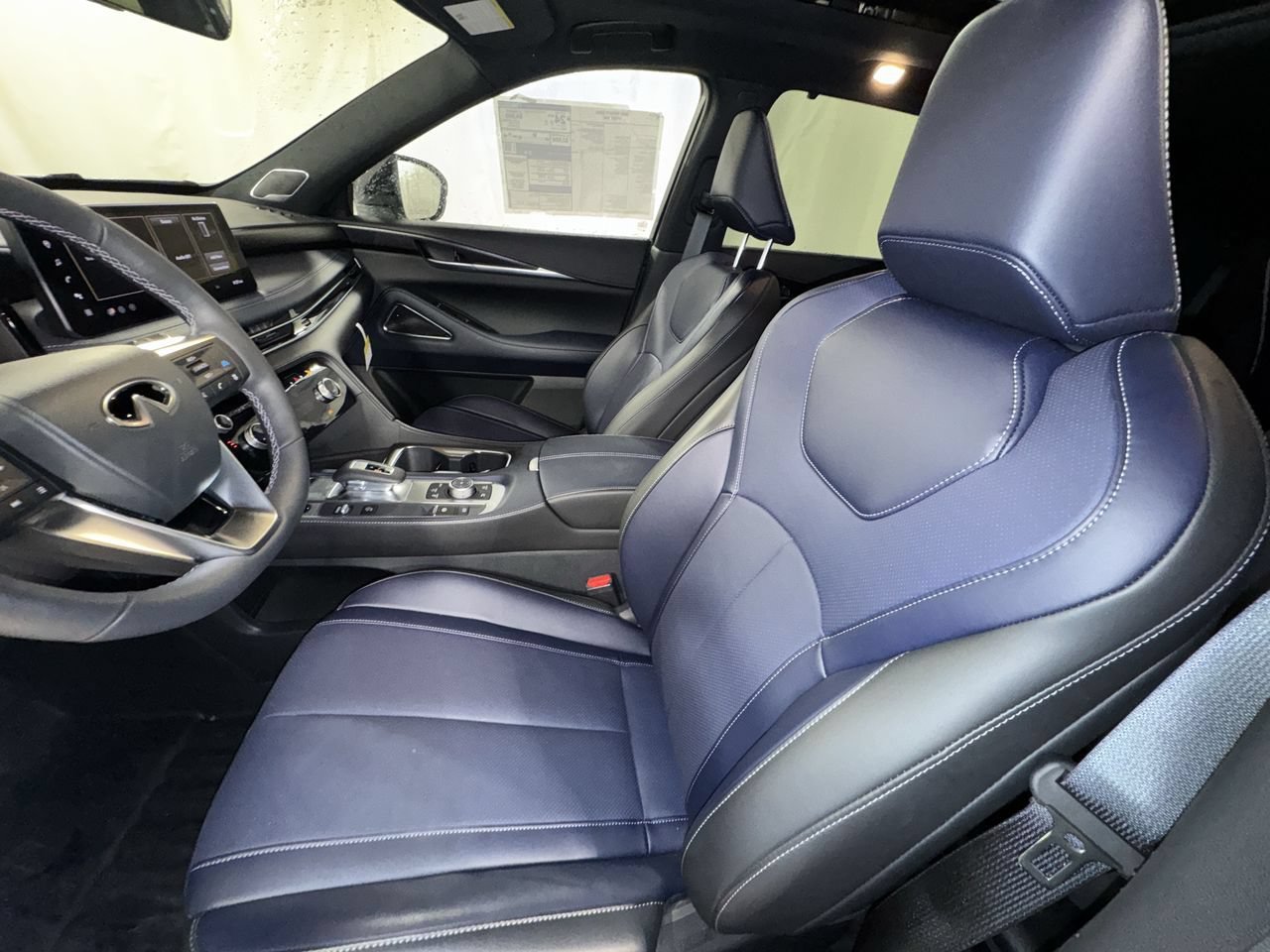 Certified 2026 INFINITI QX60 Sport w/ Dark Cargo Package AWD/4WD image 3