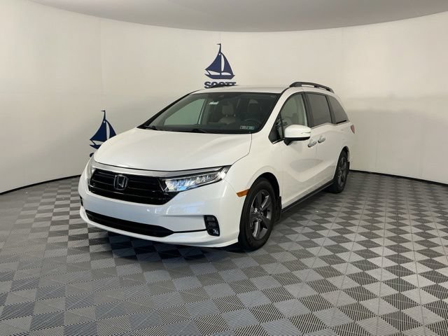 Certified 2024 Honda Odyssey EX image 3
