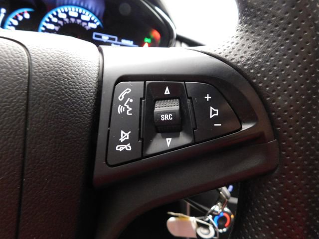 Used 2022 Chevrolet Trax LS w/ Tint and Cruise Package image 29