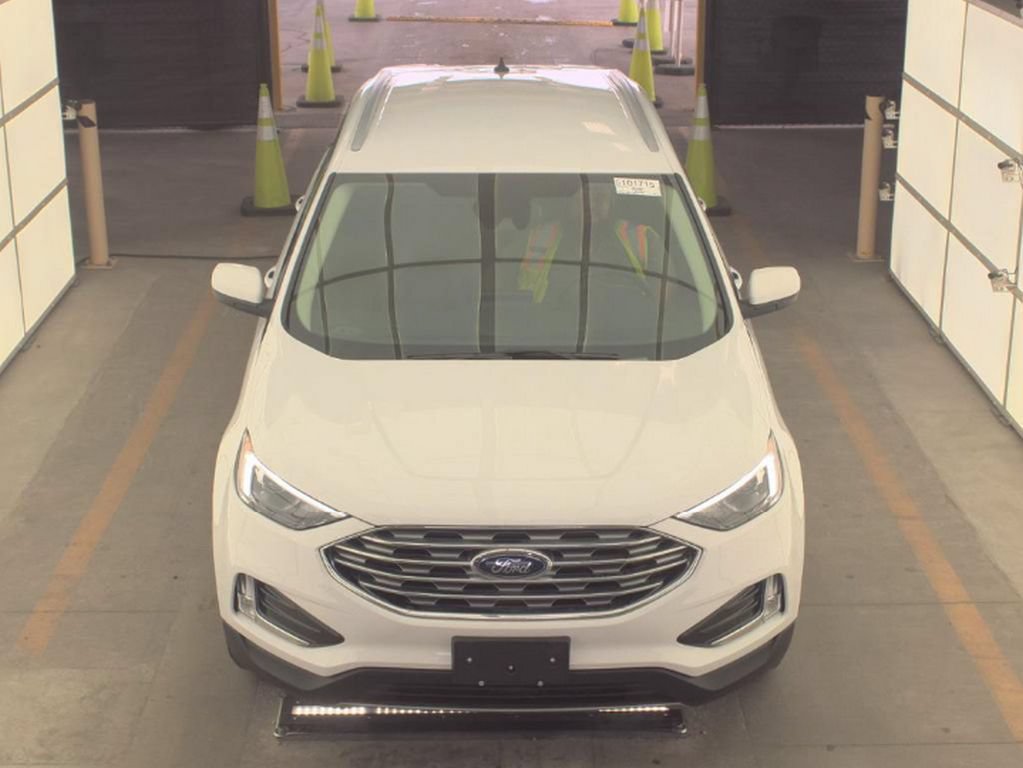 Used 2022 Ford Edge SEL w/ Convenience Package AWD/4WD image 3