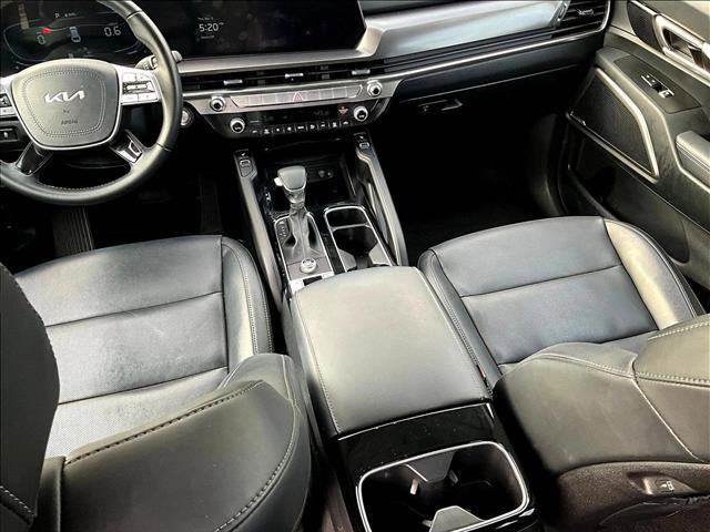 Used 2025 Kia Telluride S image 13
