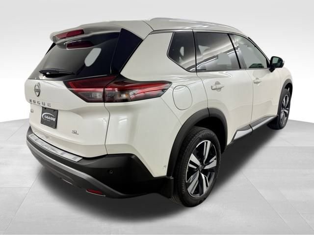 Used 2023 Nissan Rogue SL w/ SL Premium Package image 9