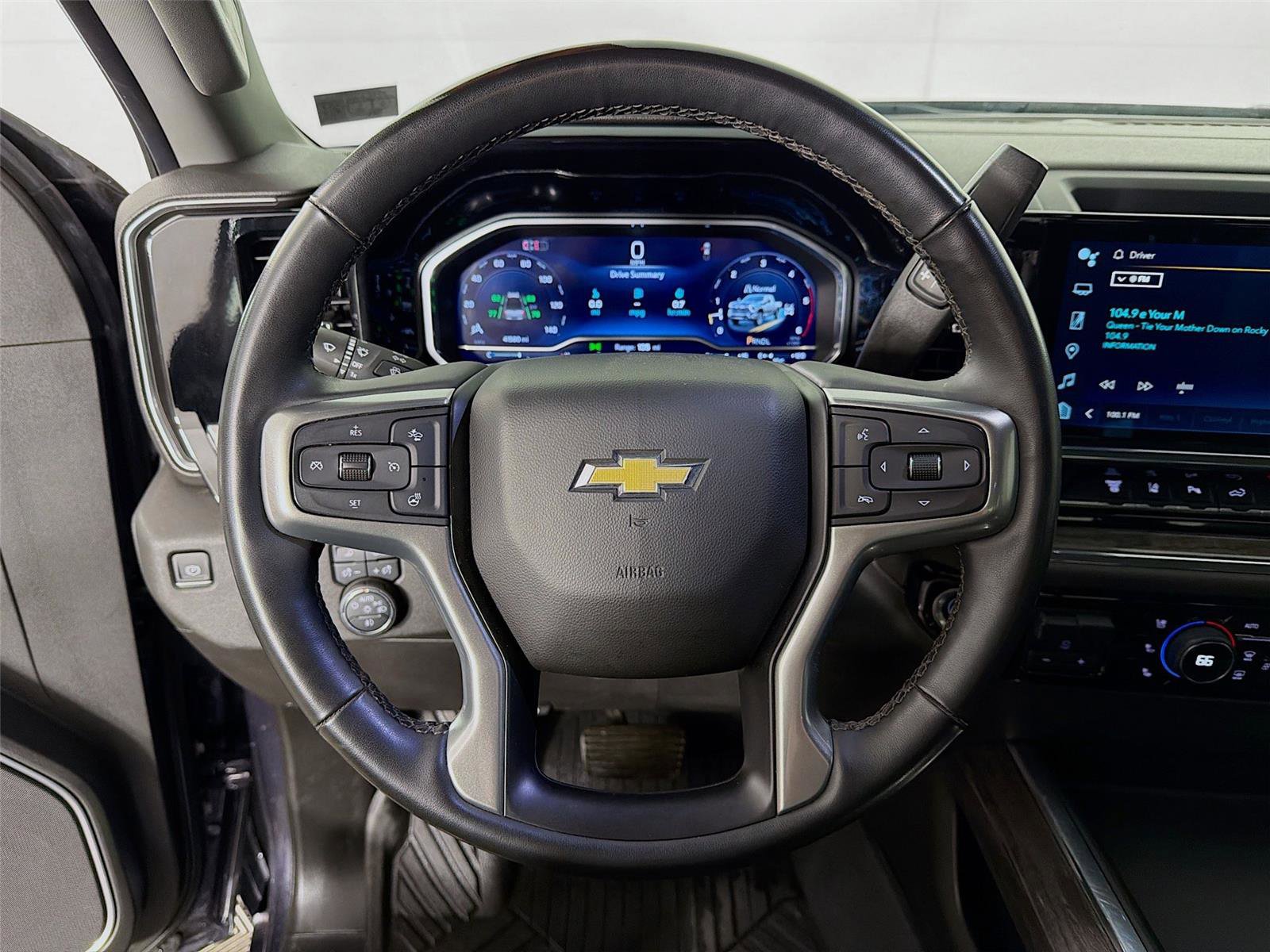 Used 2024 Chevrolet Silverado 3500 LTZ image 12