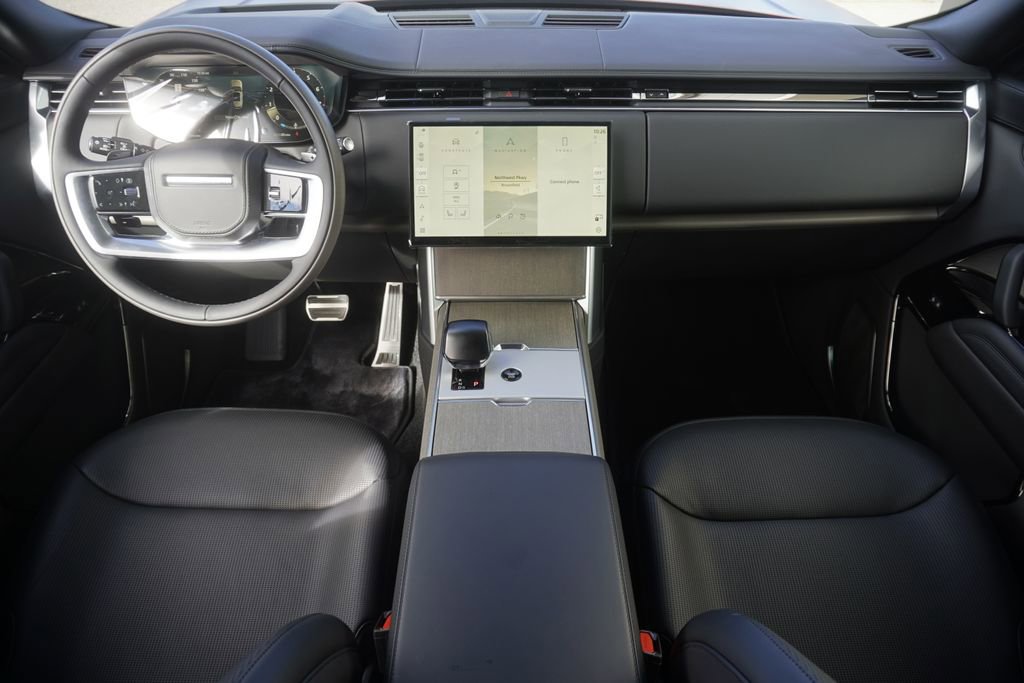 New 2026 Land Rover Range Rover SV image 9