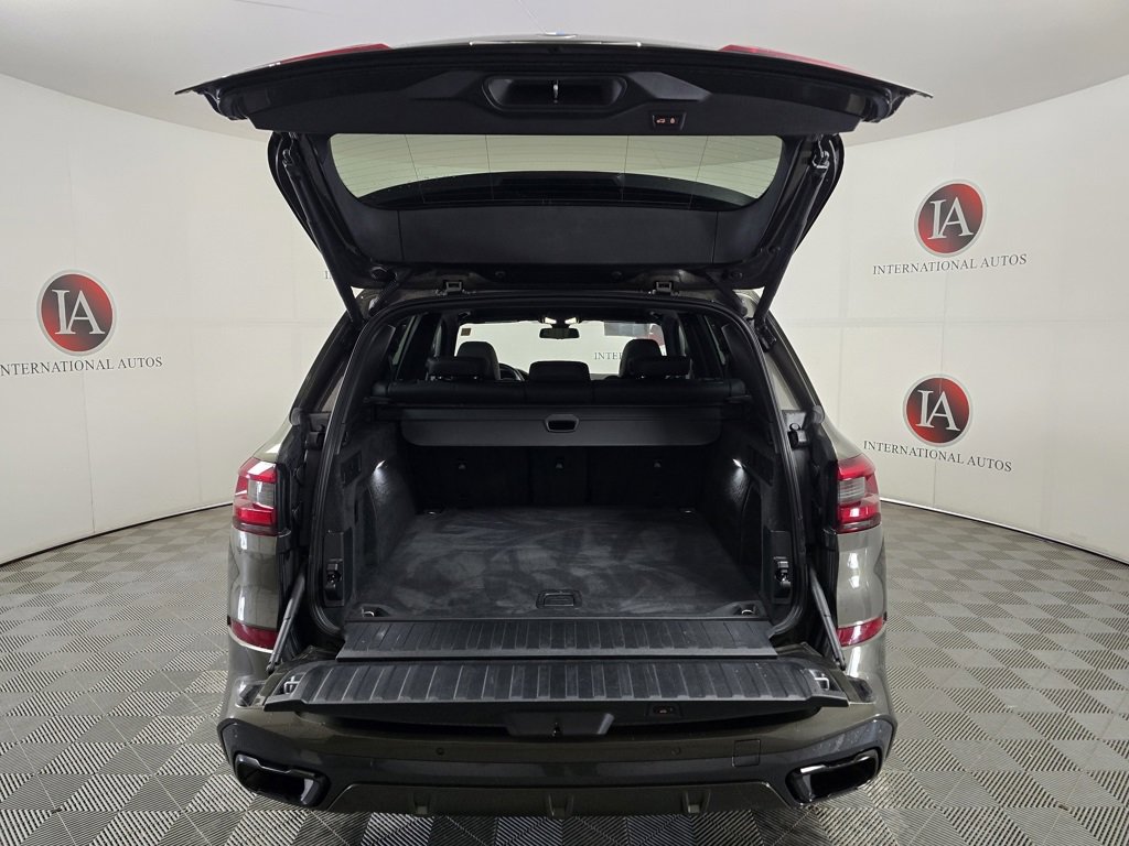 Used 2022 BMW X5 xDrive40i w/ M Sport Package image 10