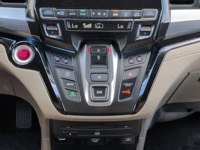 Used 2023 Honda Odyssey Elite image 18