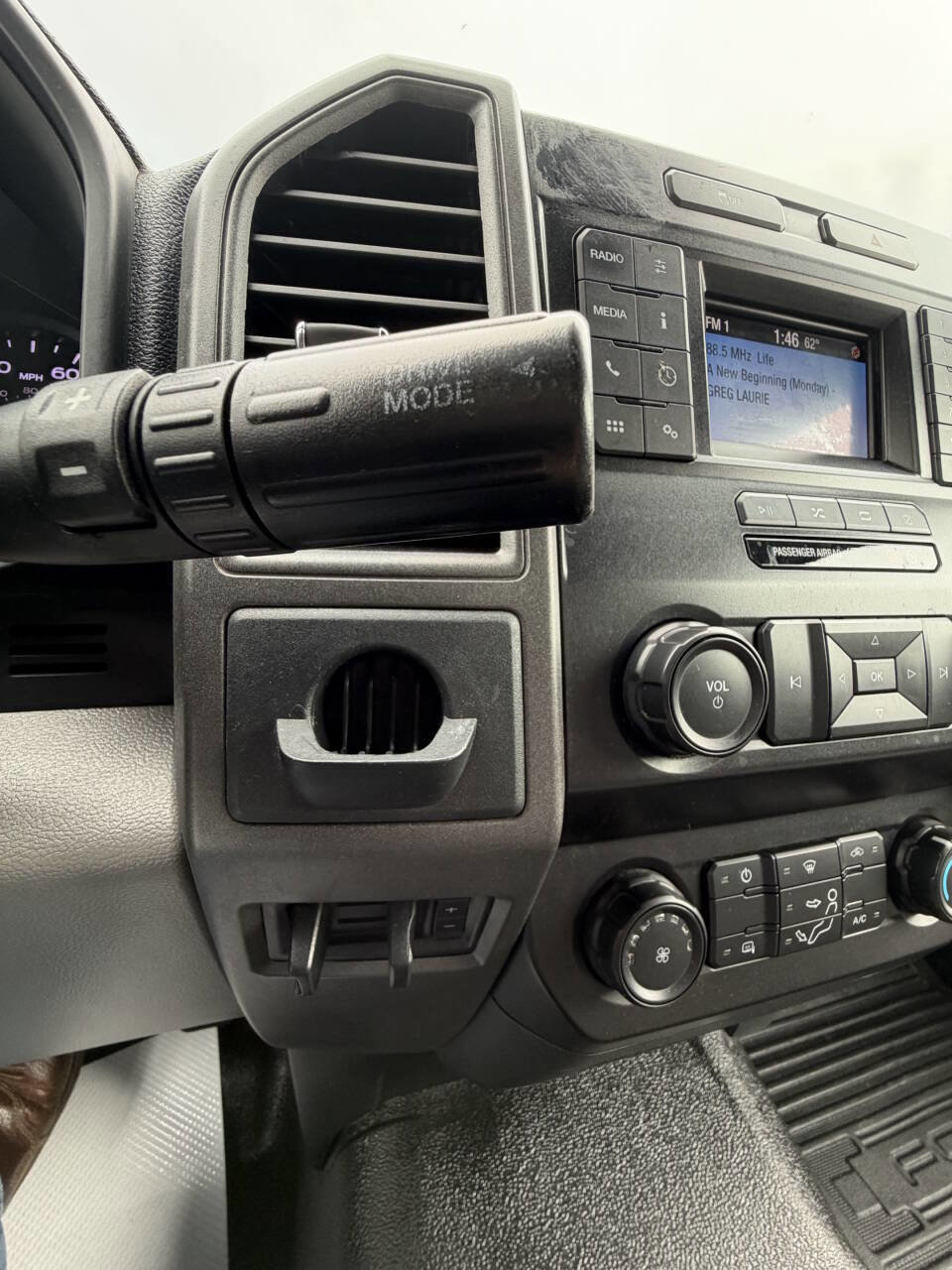 Used 2020 Ford F450 XL w/ Power Equipment Group image 37