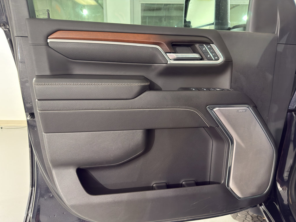 Used 2024 GMC Sierra 2500 Denali w/ Denali Reserve Package image 14