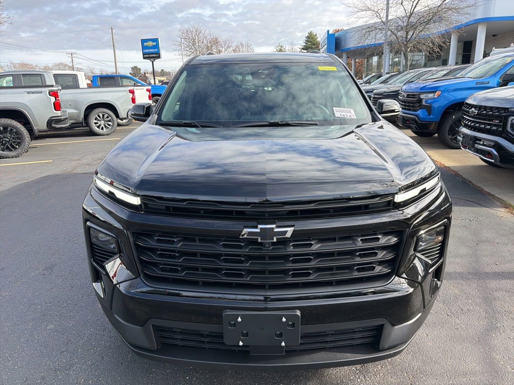 New 2026 Chevrolet Traverse LT w/ Midnight/Sport Edition image 2