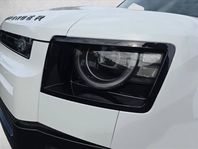 Used 2026 Land Rover Defender 110 S AWD/4WD image 30