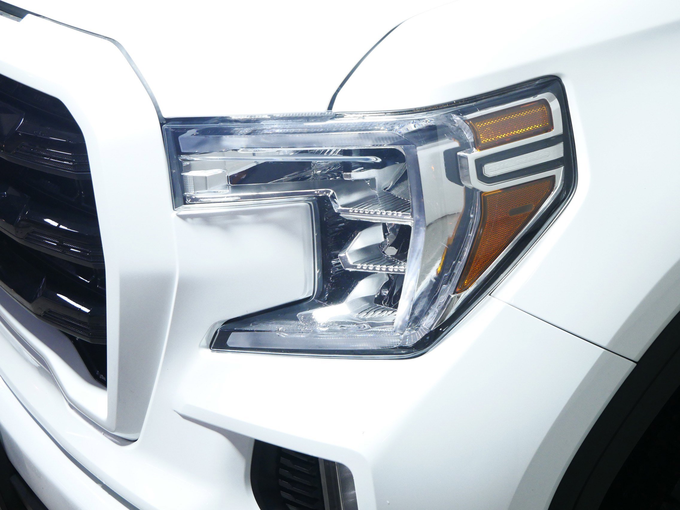 Used 2021 GMC Sierra 1500 Elevation w/ Preferred Package image 16