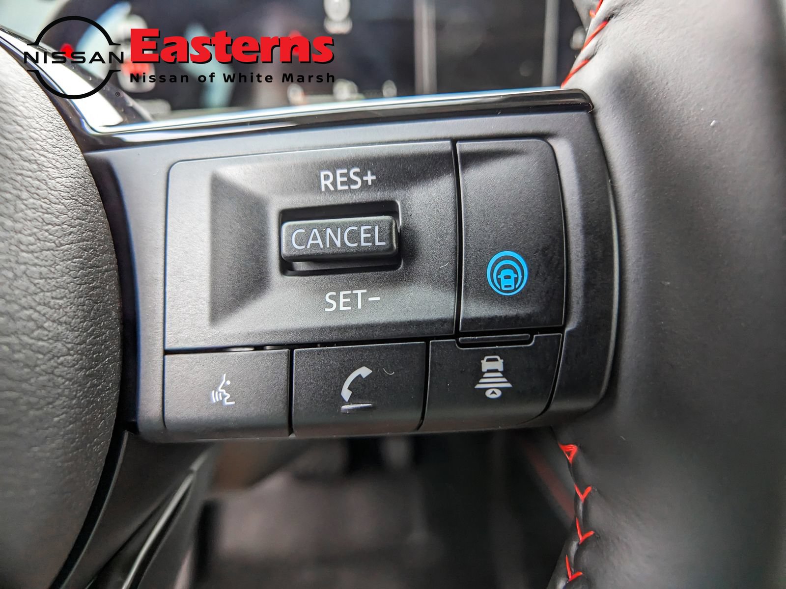 New 2025 Nissan Kicks SR w/ SR Premium Package AWD/4WD image 30