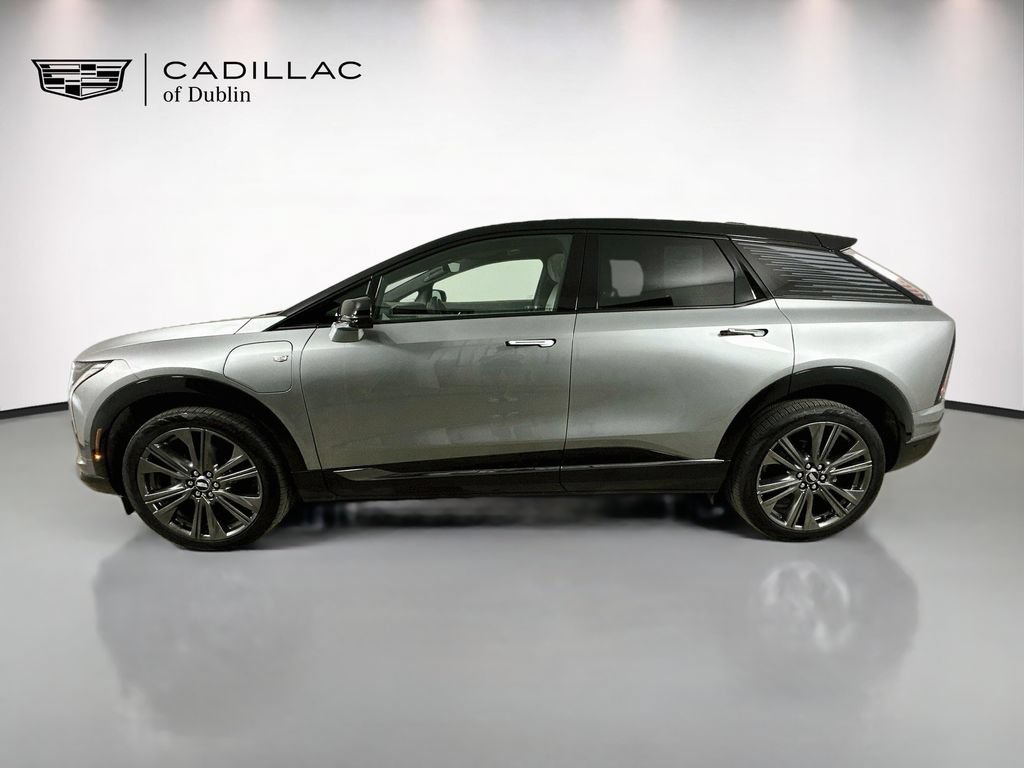 Certified 2025 Cadillac Optiq Sport 2 AWD/4WD image 8