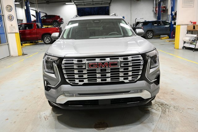 New 2026 GMC Terrain Denali w/ LPO, Floor Liner Package image 2
