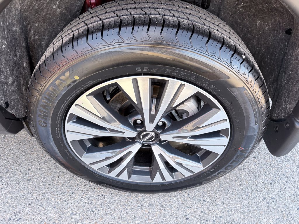 Used 2023 Nissan Rogue SV FWD image 24