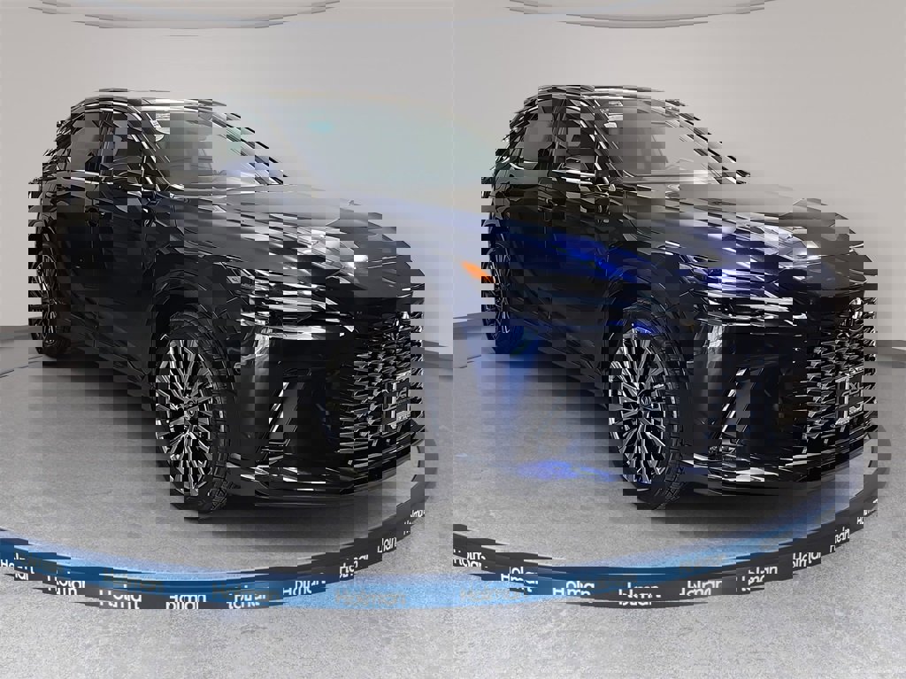 New 2026 Lexus RX 450h AWD image 4