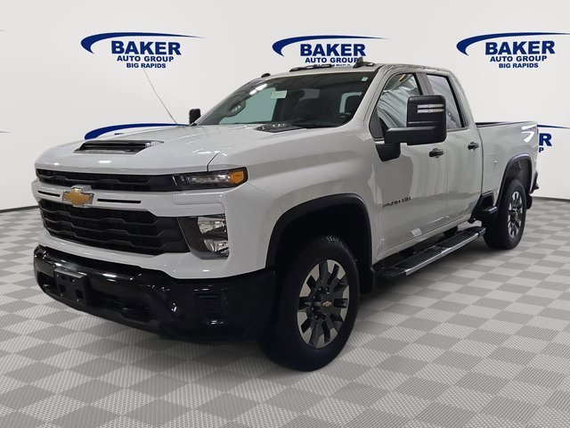 Used 2024 Chevrolet Silverado 2500 Custom w/ Custom Convenience Package image 6
