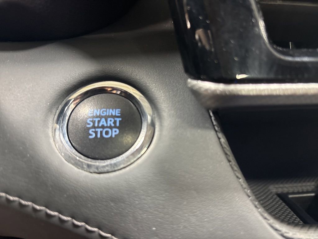 Used 2022 Toyota Highlander Platinum image 25