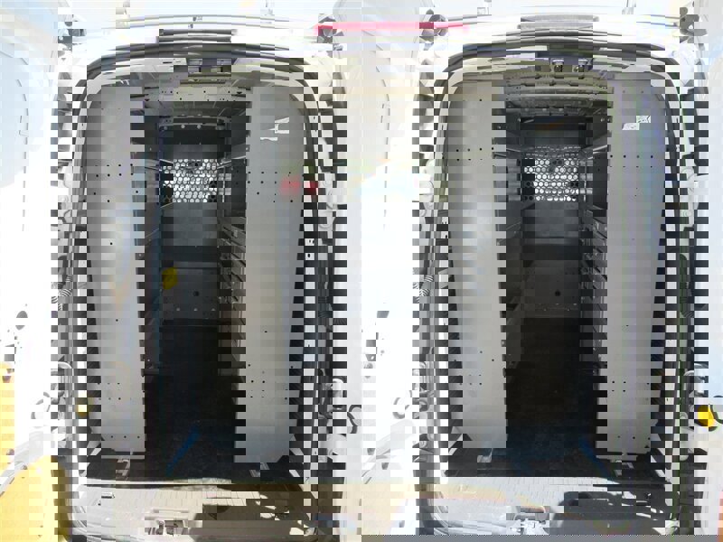 Used 2020 Ford Transit Connect XL image 9