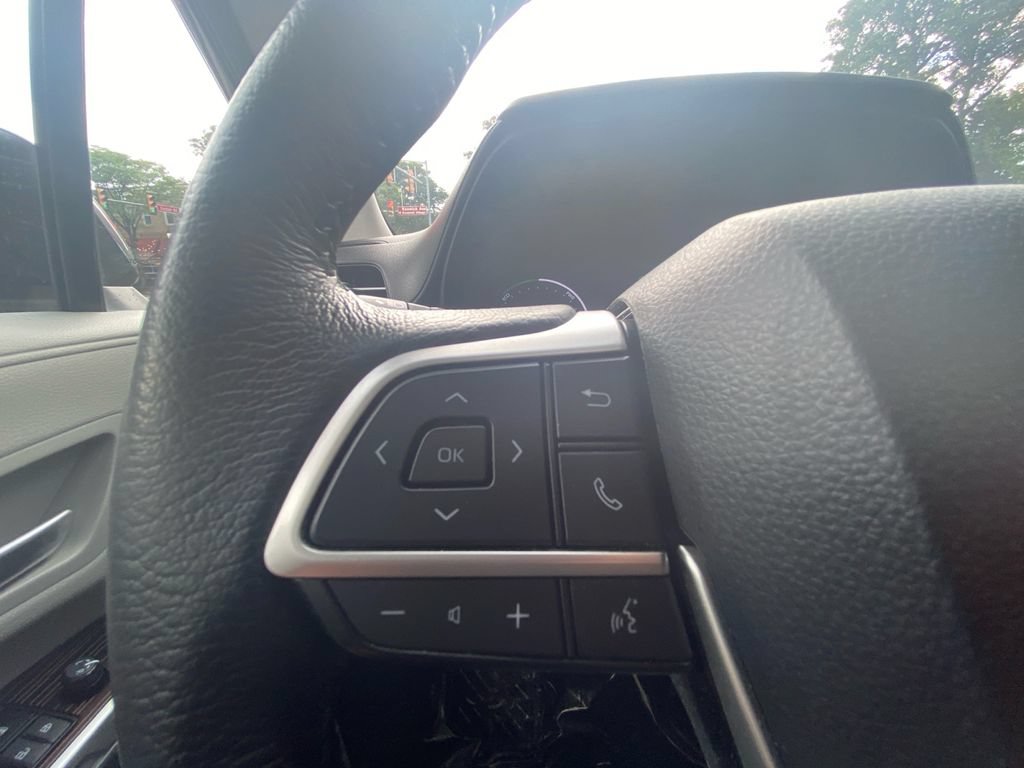 Used 2024 Toyota Sienna XLE FWD image 18