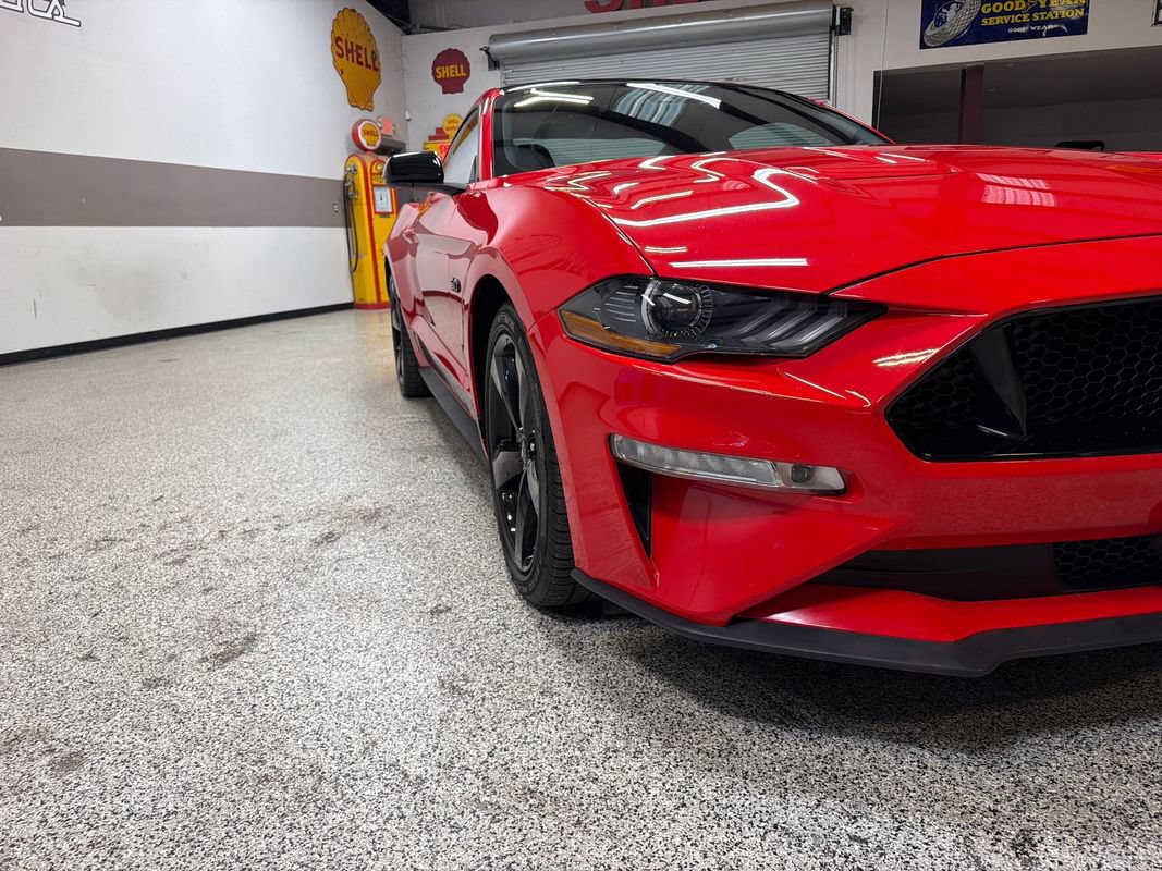 Used 2022 Ford Mustang GT Premium w/ Black Accent Package RWD image 14