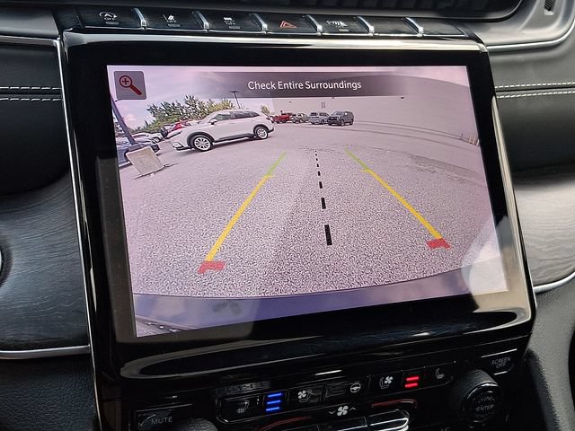 Used 2023 Jeep Grand Cherokee L Overland AWD/4WD image 5