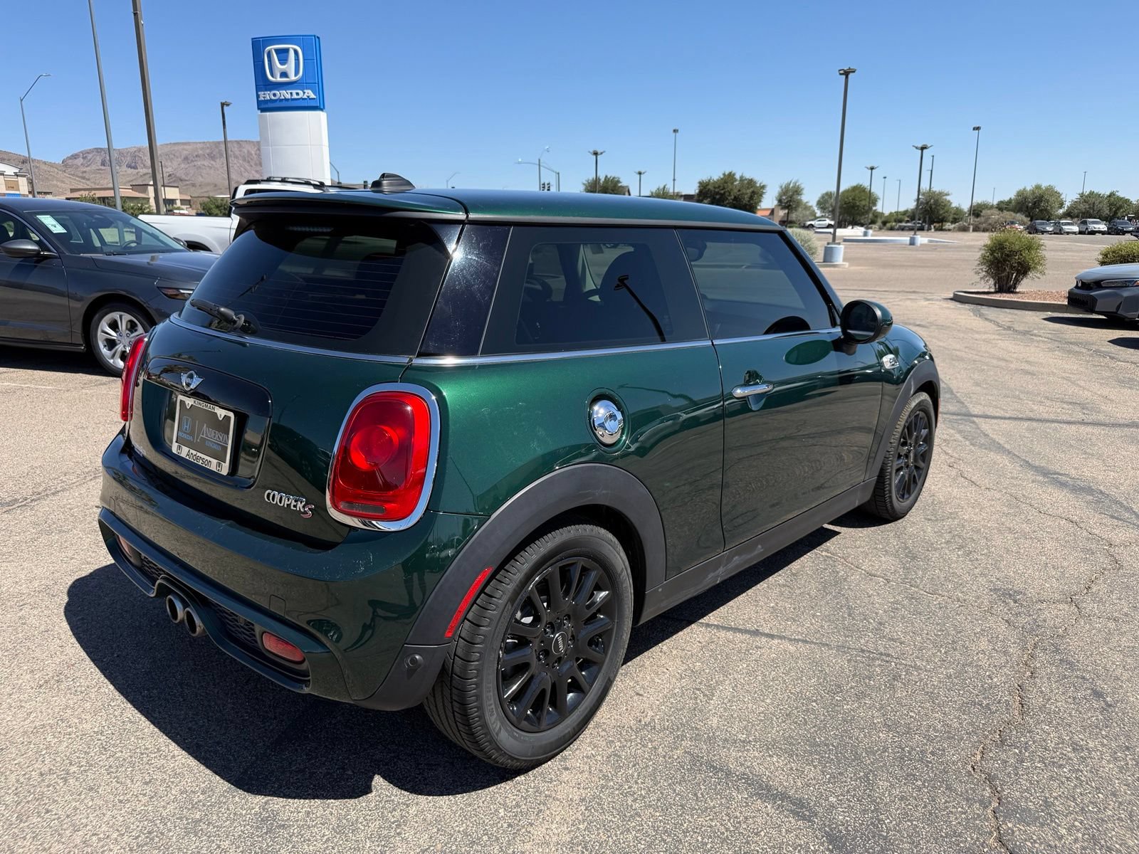 Used 2017 MINI Cooper S FWD image 5