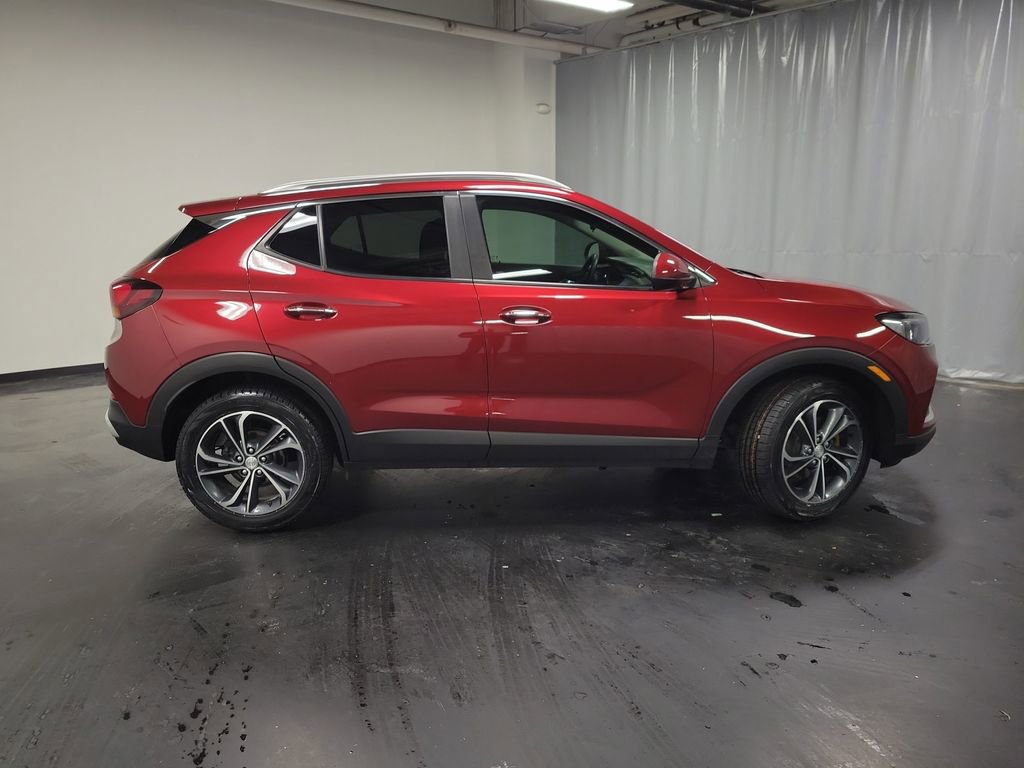 Used 2023 Buick Encore GX Select w/ Safety Package II AWD/4WD image 9