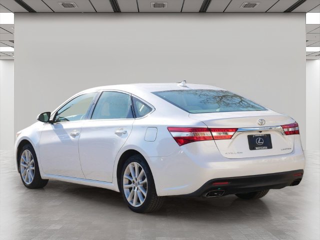 Used 2014 Toyota Avalon Limited FWD image 4