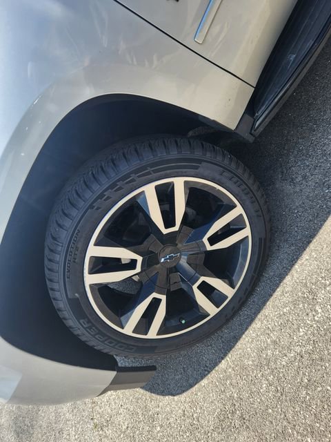 Used 2019 Chevrolet Tahoe Premier AWD/4WD image 23