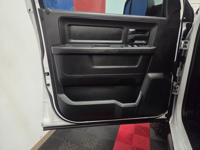 Used 2018 RAM 3500 Tradesman w/ Chrome Appearance Group AWD/4WD image 40