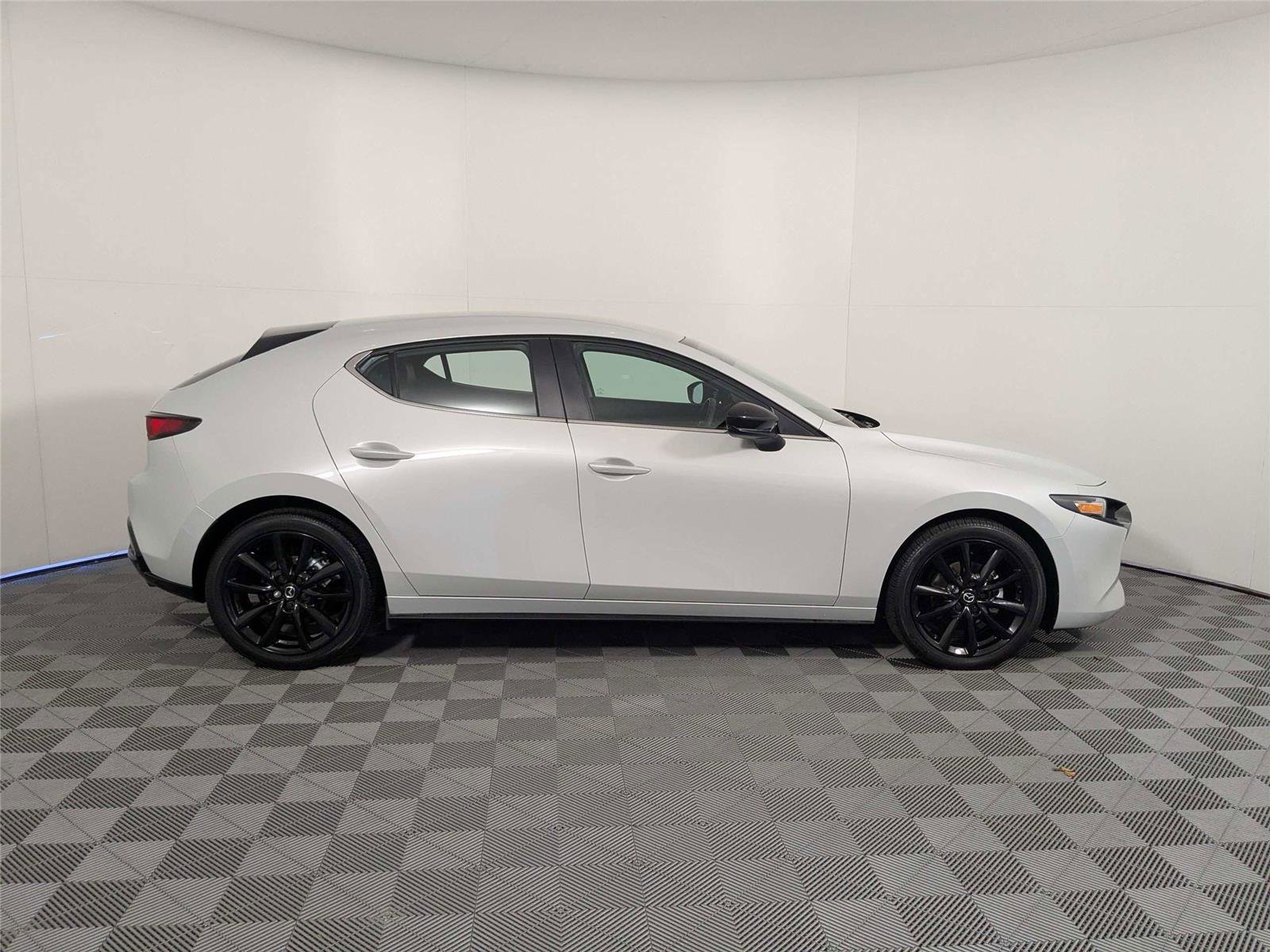 Used 2025 MAZDA MAZDA3 s Sport FWD image 5