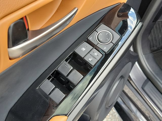 Used 2025 Lexus IS 350 F Sport w/ Accessory Package 2 RWD image 17