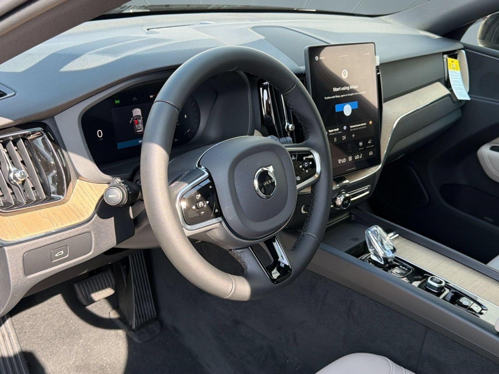 New 2026 Volvo XC60 B5 Plus w/ Climate Package AWD/4WD image 4