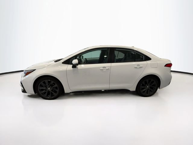 Certified 2025 Toyota Corolla SE w/ Convenience Package image 4